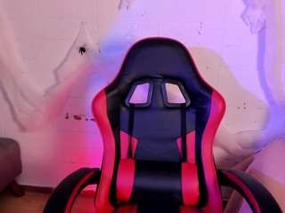 miiawilson webcam model stream image