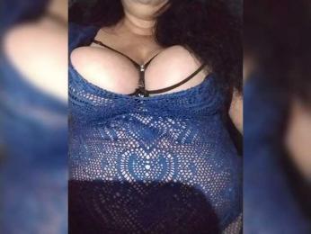 SeXy-Xo4y-SeXa webcam model stream image