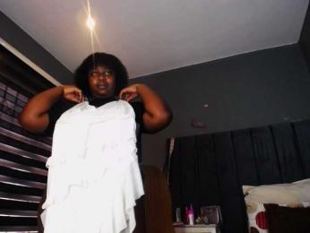 ItsLizzy webcam bongacams model stream image