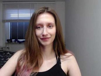 LUNAdream webcam bongacams model stream image