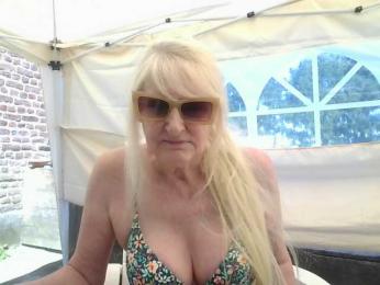 BlondMilfTascha webcam bongacams model stream image