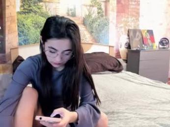 _litteangie_ webcam model stream image