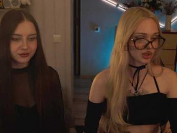 ManiFreyja webcam model stream image