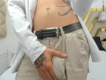 puretemptation_ webcam model stream image