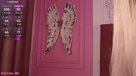 PinkySparks webcam model stream image