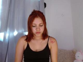 Amanda Rossi webcam flirt4free model stream image