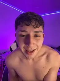 oliver_kyy webcam stripchat model stream image