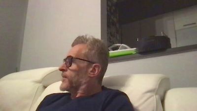 Axl_hot webcam cam4 model stream image