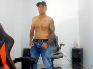 Dereck Prime webcam model stream image