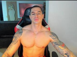 Uxio X webcam model stream image