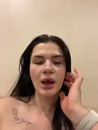 MiraReach webcam stripchat model stream image