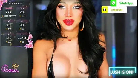 UrDominantBella webcam stripchat model stream image