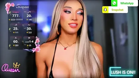 UrDominantBella webcam model stream image