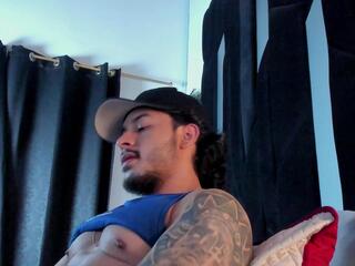 Justin Whitte webcam model stream image