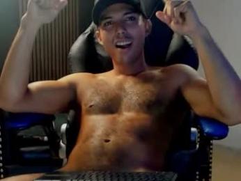 titobell10 webcam model stream image