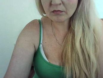 Multiply-orgazm webcam model stream image