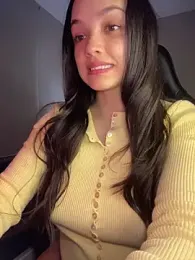 MisFrekcles_ webcam model stream image