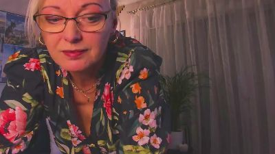 VanessaLUX webcam model stream image