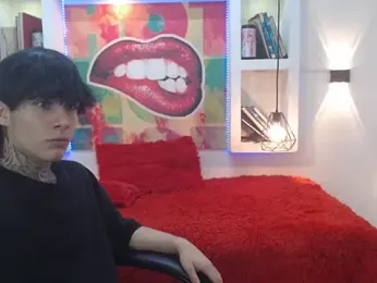 naty_18 webcam model stream image