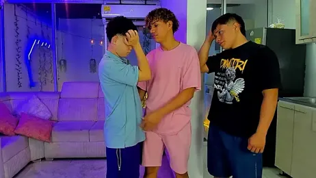 Houseofwarrios webcam model stream image