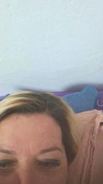 Arianabril webcam model stream image