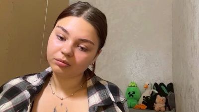 RhiannonTaruc webcam model stream image