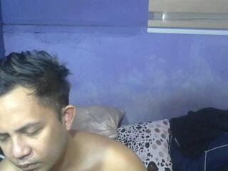 Lyndon F webcam model stream image