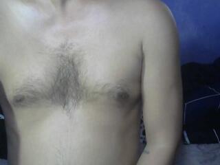 Lyndon F webcam model stream image