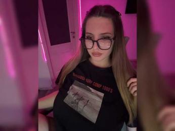 CrisKiss webcam model stream image