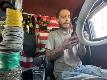 XMeF10 webcam stripchat model stream image