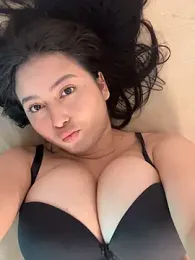 RexxaYBlade webcam model stream image