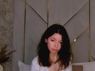 Emmie Wren webcam model stream image
