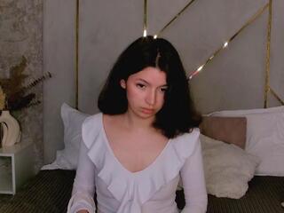 Emmie Wren webcam model stream image