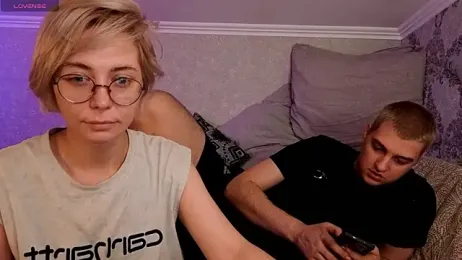 Blond_ice webcam model stream image