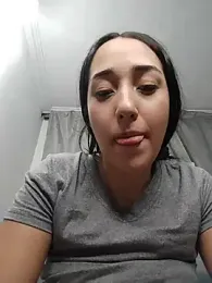 isabellaHill2 webcam stripchat model stream image