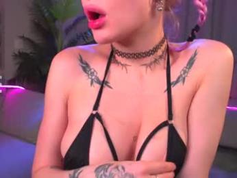 nikkisilk webcam model stream image