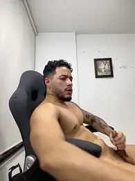 MattiaDupont webcam model stream image