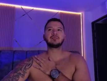 mr_mikee_ webcam model stream image
