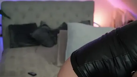 hotmilfbitch webcam model stream image