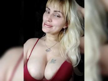 Freya-Milf webcam model stream image