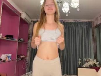 felicevarady webcam chaturbate model stream image