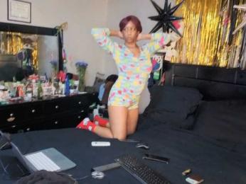 MrnMrsGoodi3tim3 webcam model stream image