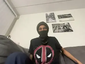DeepGuy20 webcam stripchat model stream image