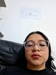 -VICKKY webcam stripchat model stream image