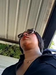 -VICKKY webcam model stream image