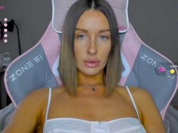 __Tina__ webcam model stream image
