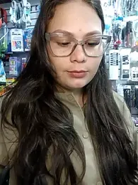 Vale_Saenzz webcam model stream image