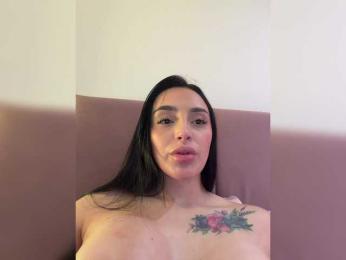 AprilRosse webcam model stream image