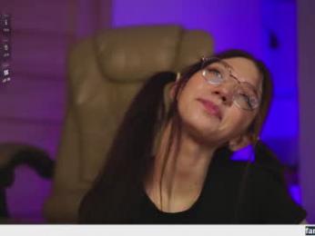 angels_kiss webcam model stream image