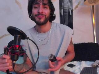 Enzo & Alan webcam model stream image